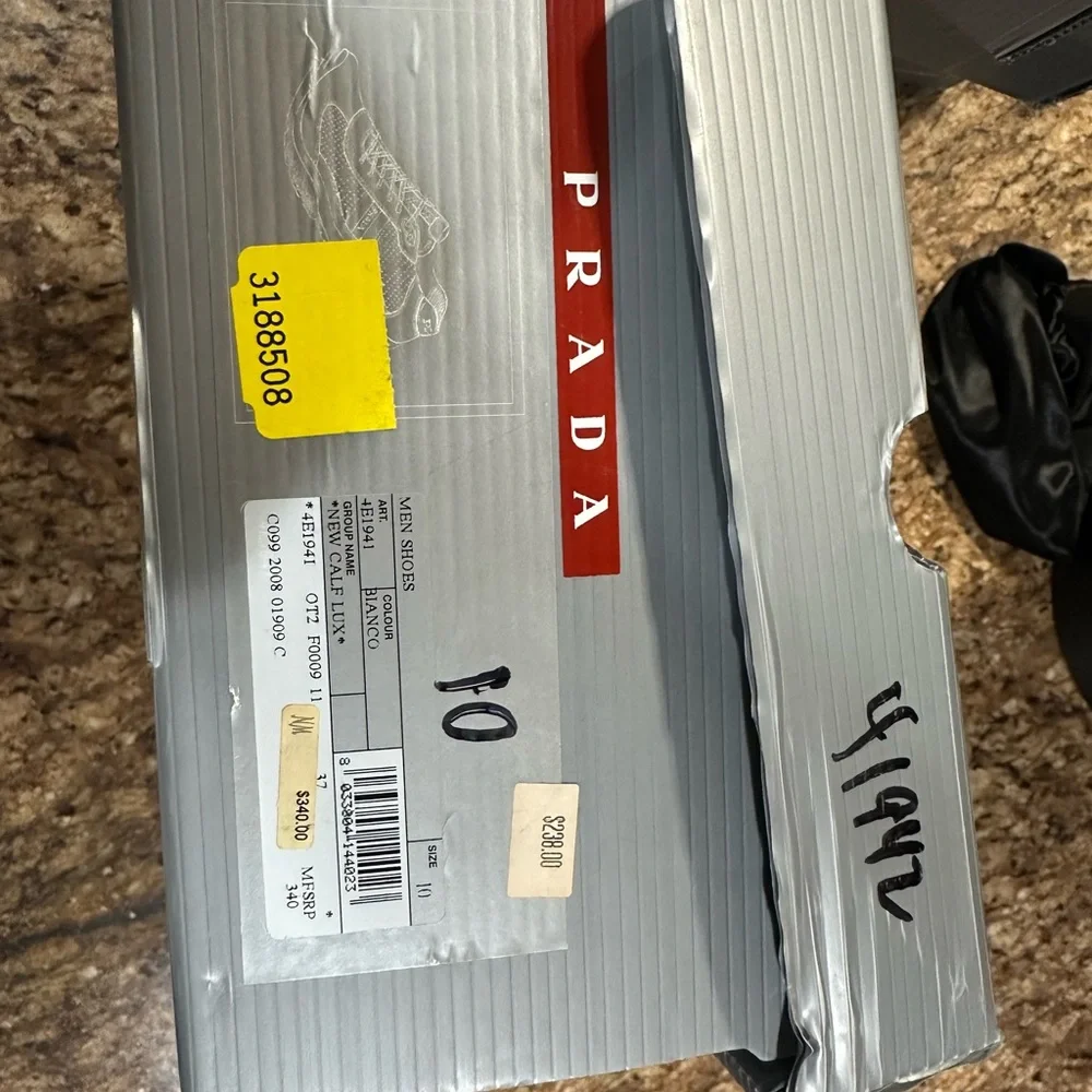 Prada Silver Shoe Box with Red Logo - Picture 2 of 2